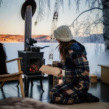 Glass Igloo With 360-degree Views In Krodsherad Dom wakacyjny *